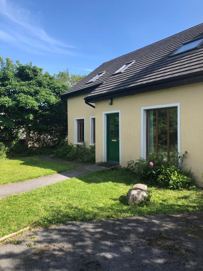 Дома для отпуска Letterfrack Farm Lodge house in Letterfrack village Connemara Леттерфрак-13