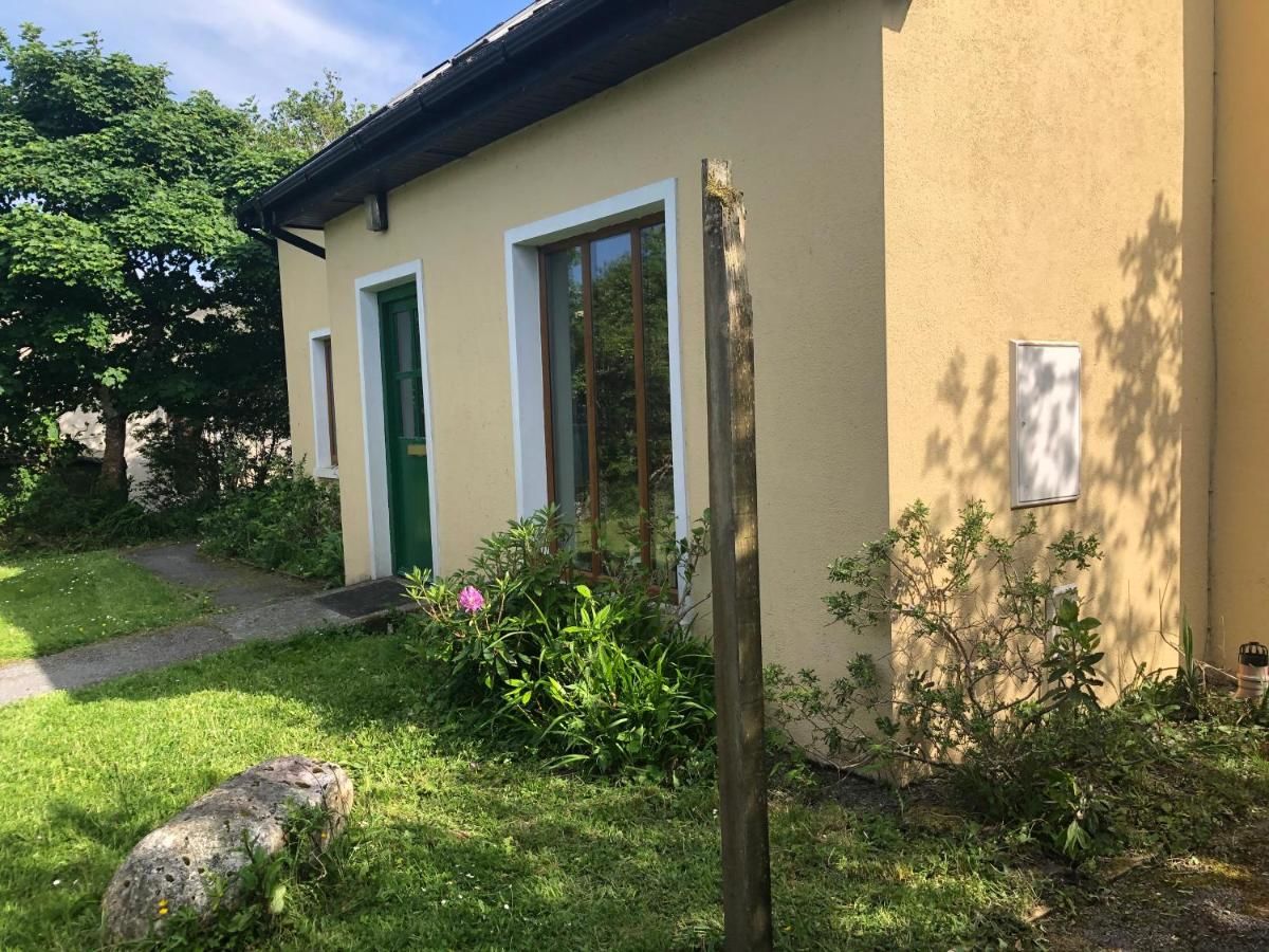 Дома для отпуска Letterfrack Farm Lodge house in Letterfrack village Connemara Леттерфрак-26